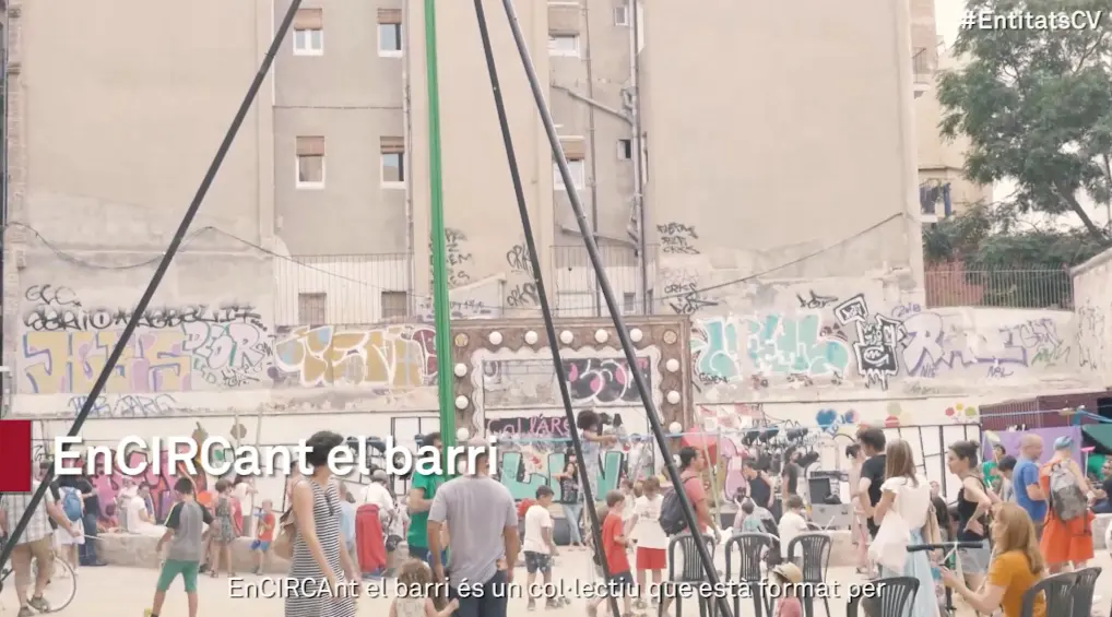 Encircant El Barri - AJUNTAMENT DE BARCELONA - REPORTAJES_1